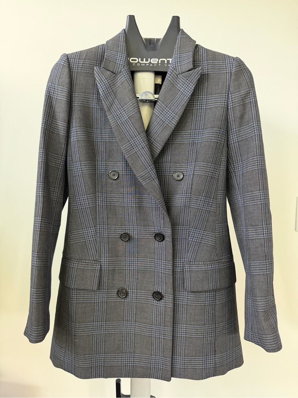 Wilfred Double-Breasted Plaid Blazer in Gray with Blue Windowpane